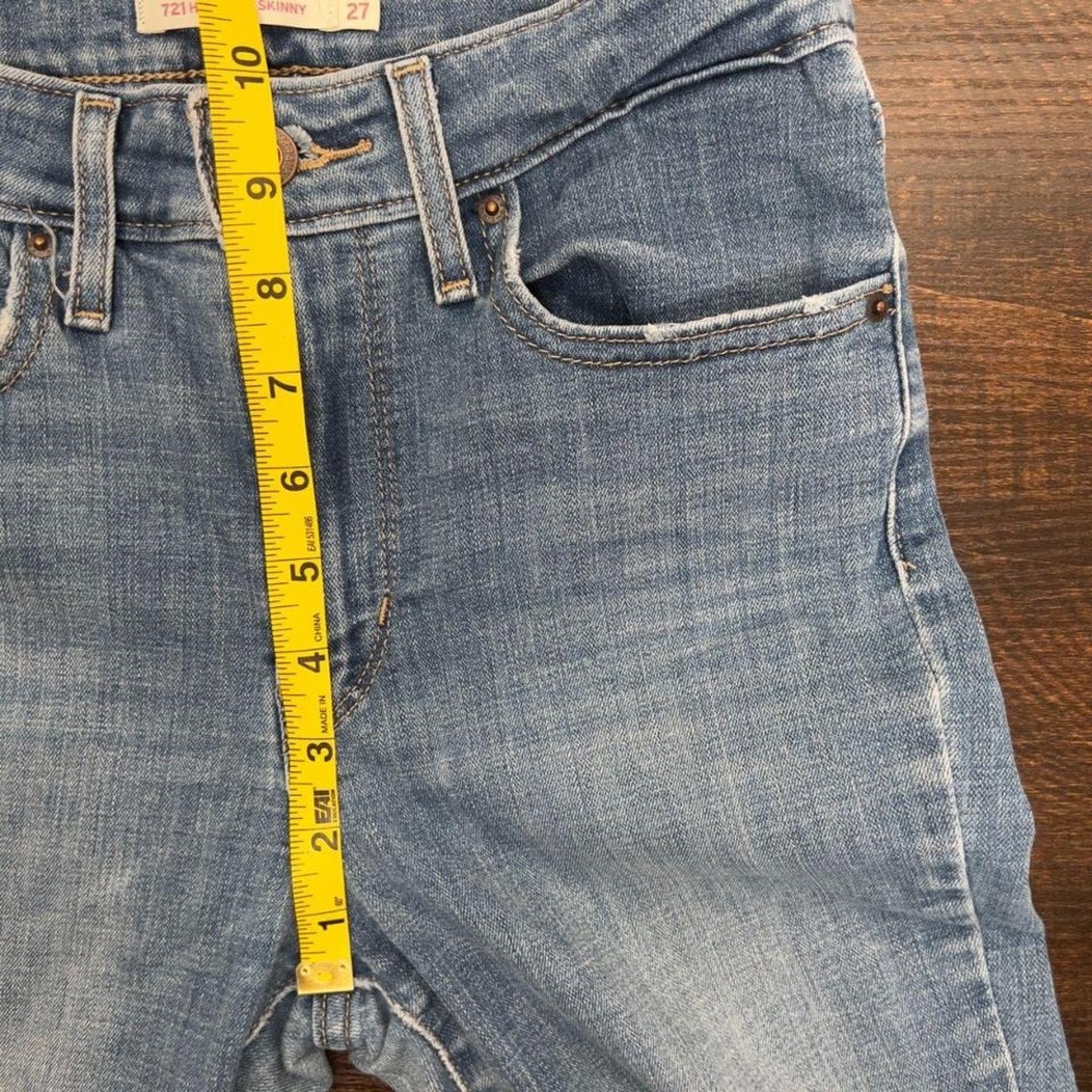 Women's Denim Jean Levi Strauss & Co. 721 High Rise Skinny Size 27(4) - Picture 7 of 8